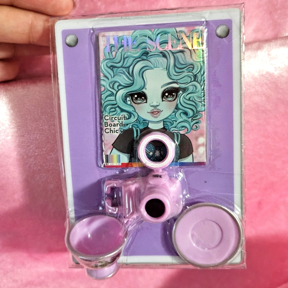 Shadow high accessories